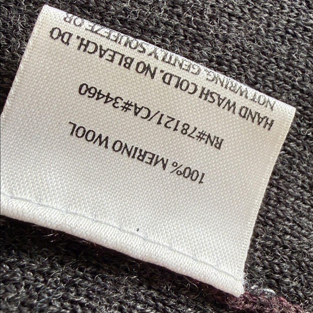 Eileen Fisher merino wool purple  Knit cardigan sweater size small - Picture 4 of 10